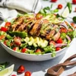 Guacamole Salad with Grilled Chipotle Chicken | Get Inspired Everyday!