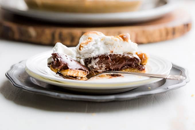 Paleo S'mores Pudding Pie | Get Inspired Everyday!