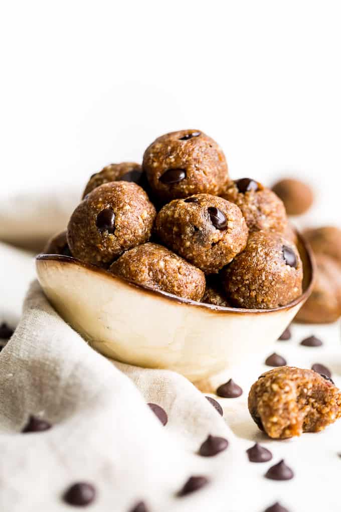 Almond Butter Chocolate Chip Cookie Energy Bites | Get Inspired Everyday!