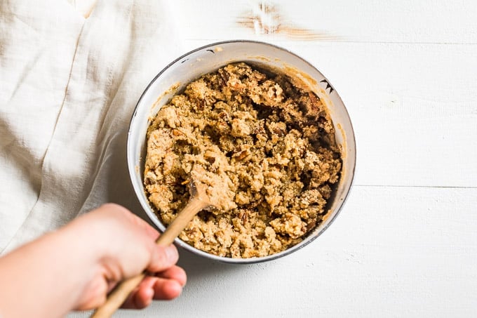 Paleo Caramel Apple Crisp | Get Inspired Everyday!