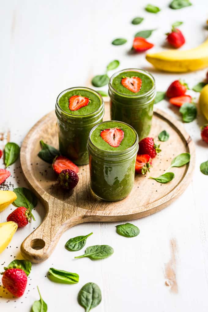 Strawberry Banana Green Smoothie | Get Inspired Everyday!