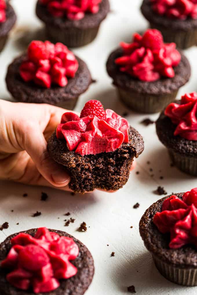 Gluten Free Chocolate Cupcakes with Raspberry Buttercream Frosting | Get Inspired Everyday!