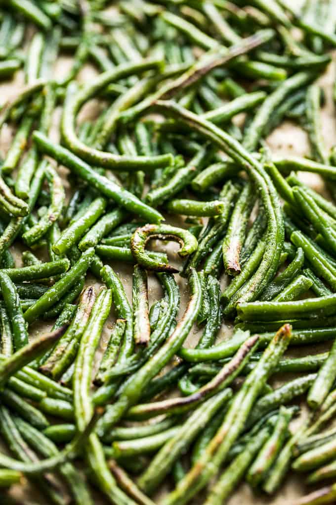 These easy roasted green beans are perfect for holiday dinner!
