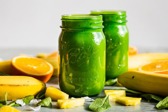 Superfood Tropical Green Smoothie | Get Inspired Everyday!