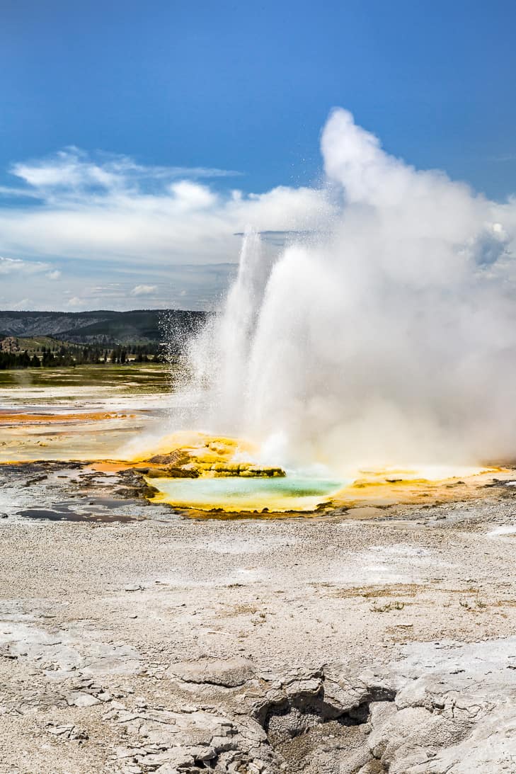 Fountain Paint Pot Trail - Yellowstone National Park {Video