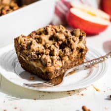 Almond Flour Apple Crumb Cake | Get Inspired Everyday!