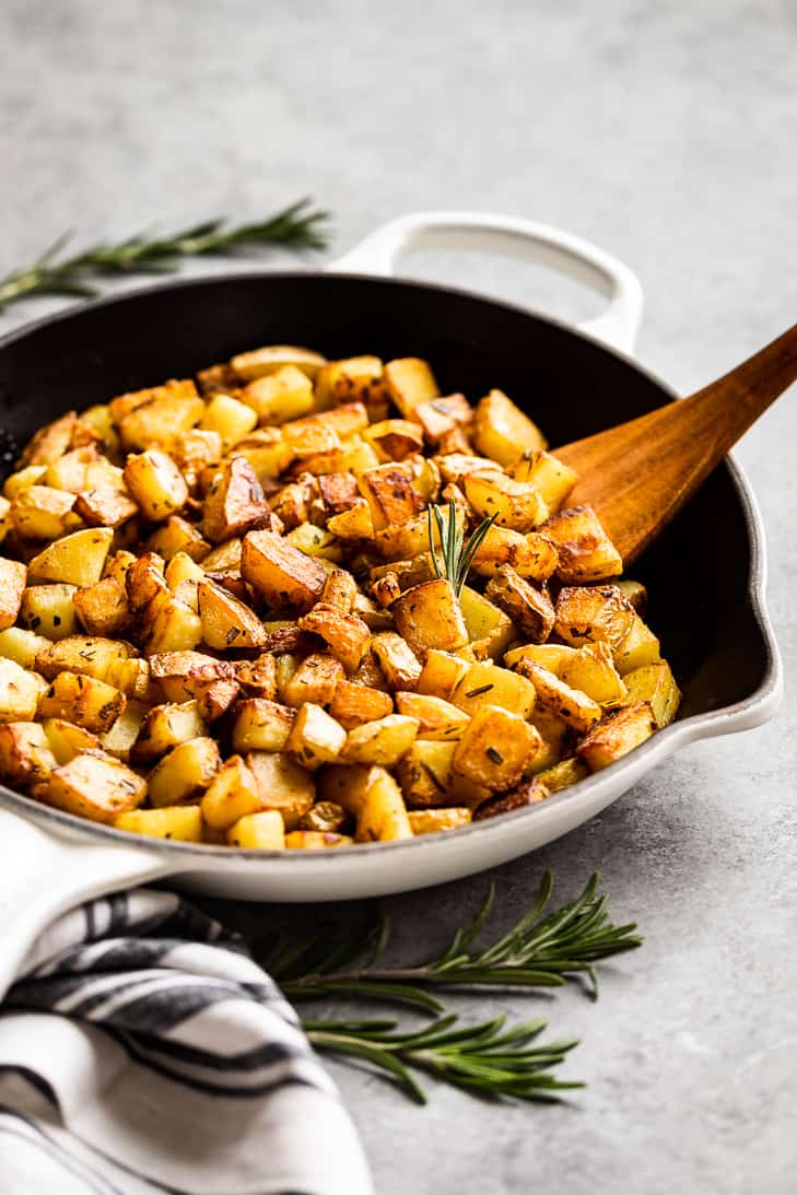 Crispy Cast Iron Skillet Potatoes - Mom's Dinner