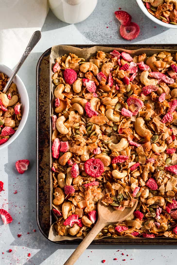 Paleo Strawberry Granola as one of the breakfast recipes for these 30 Recipes to make for April.