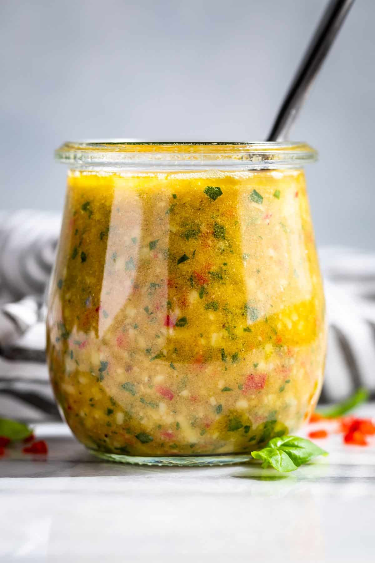 Blender Salad Dressing Recipe: How to Make It