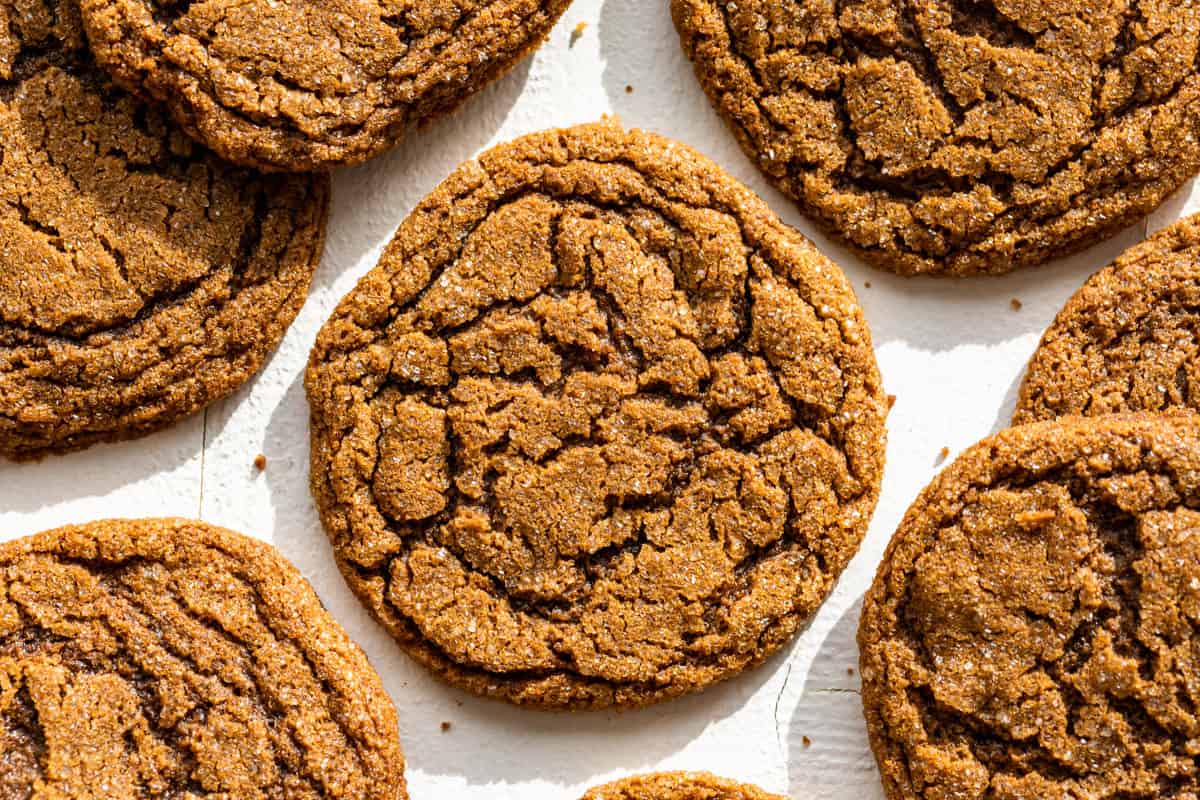 chewy brown butter molasses cookies - Blue Bowl